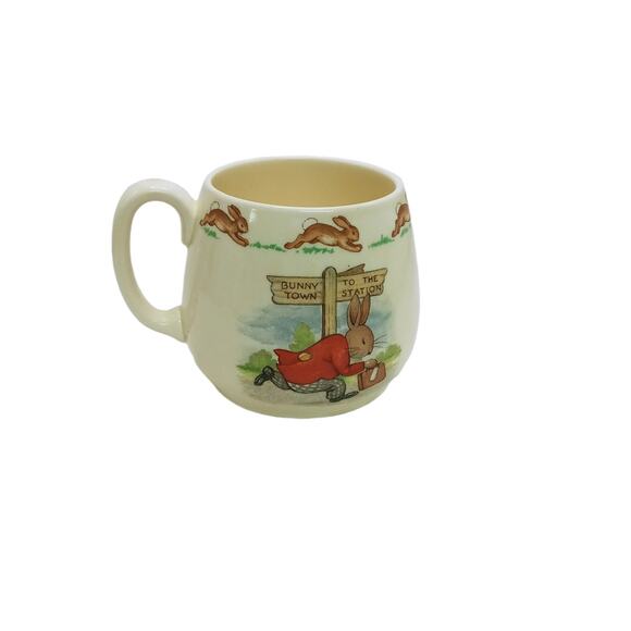 🐇 Bunnykins Easter Mug🧺🐰 Royal Doulton Vintage Postman Town Station Cup - Picture 9 of 12